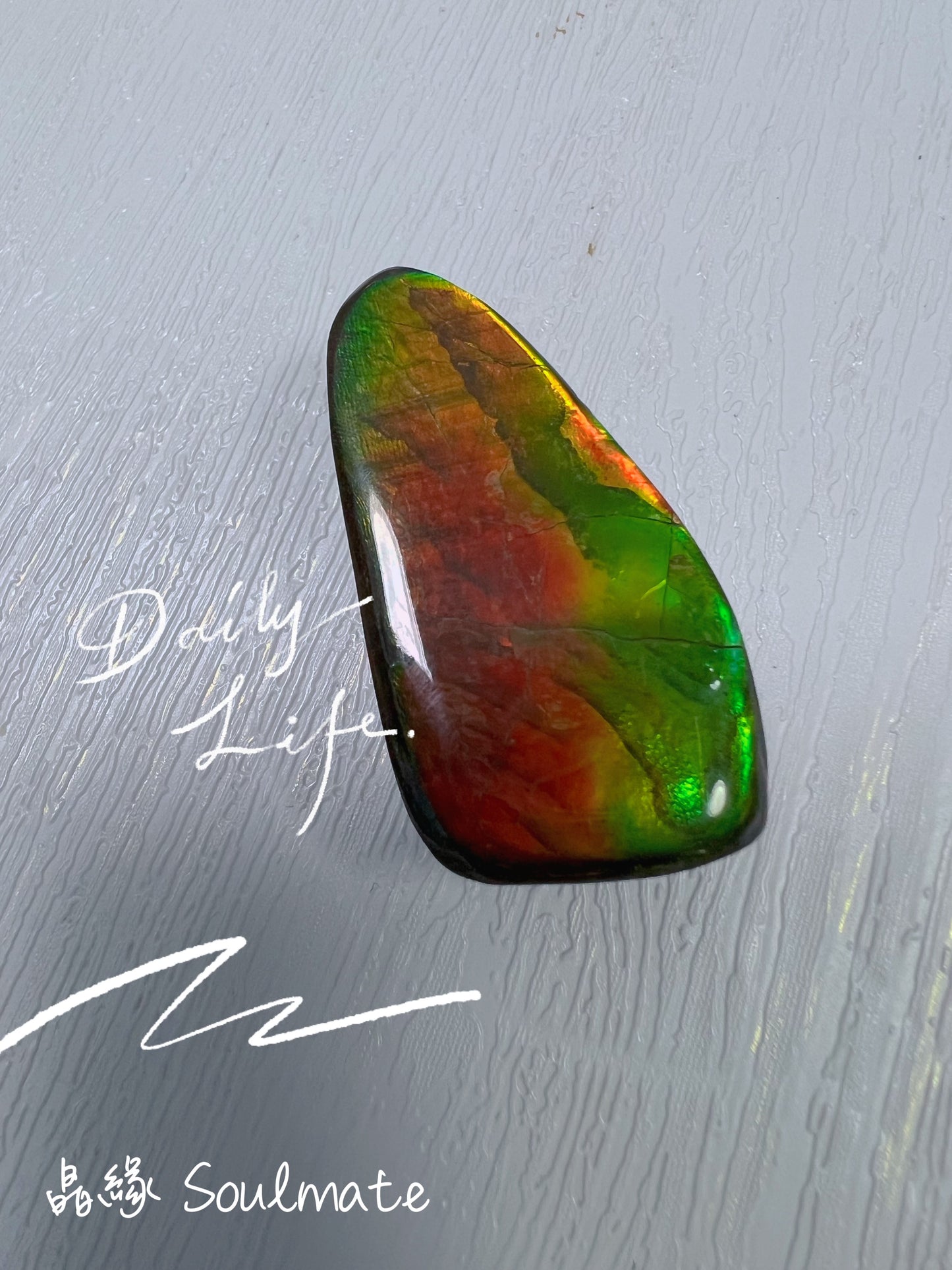 斑彩石擺件 22x41mm