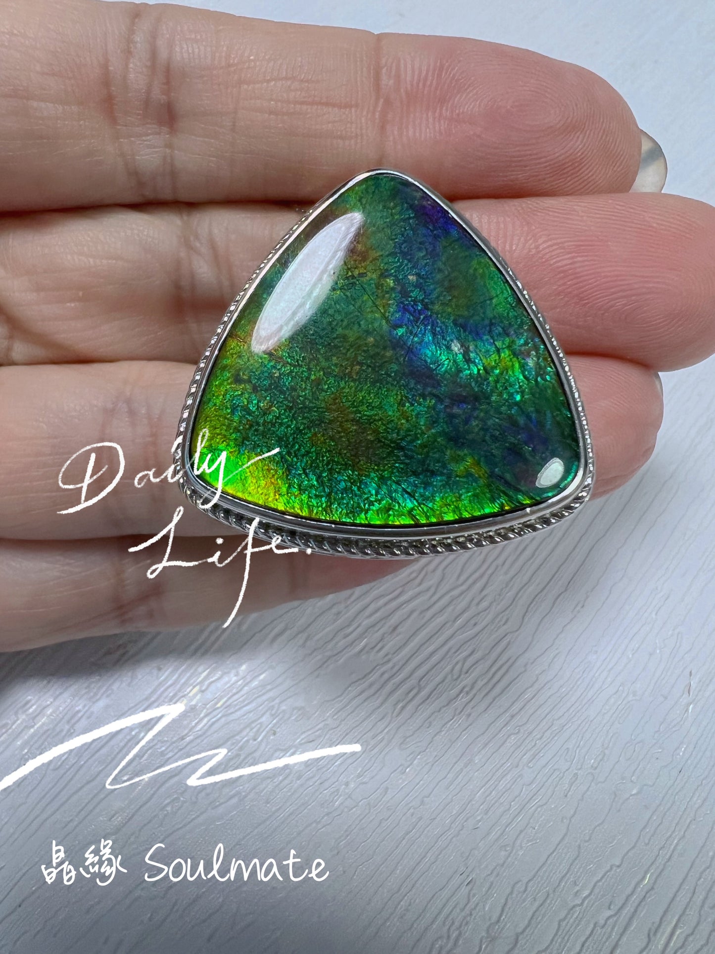 斑彩石盒子 29x30mm (石25x26mm)