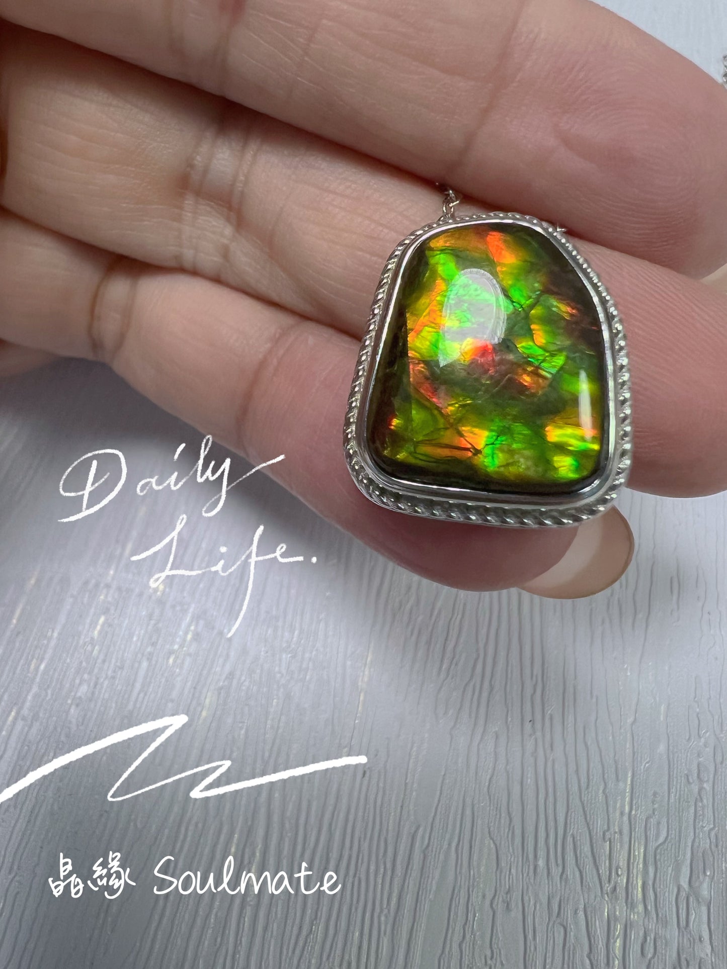 斑彩石盒子 17x20mm (石13x16mm)