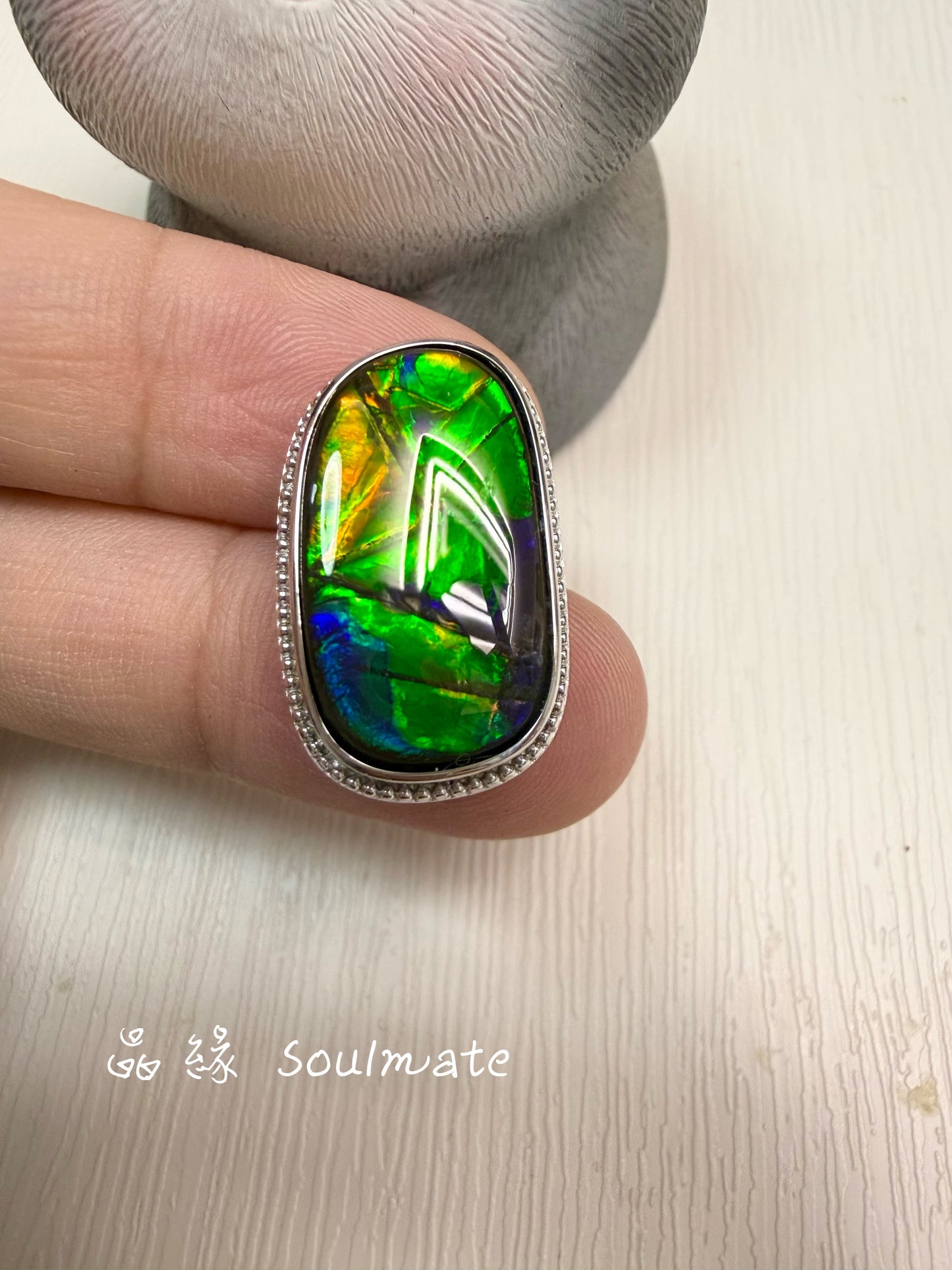斑彩石盒子(石12x20mm)