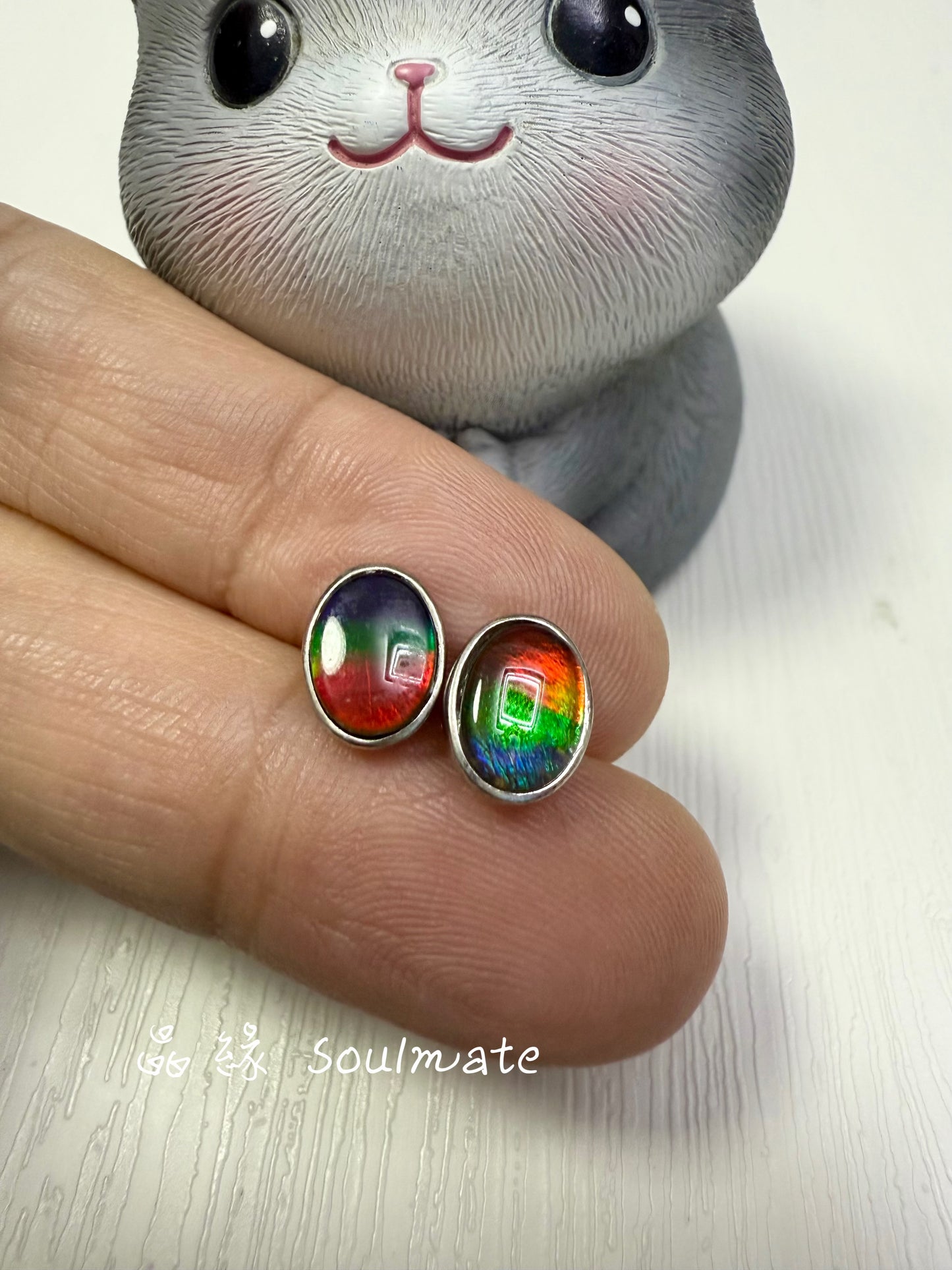 斑彩石耳環 7x9mm (石6x8mm)