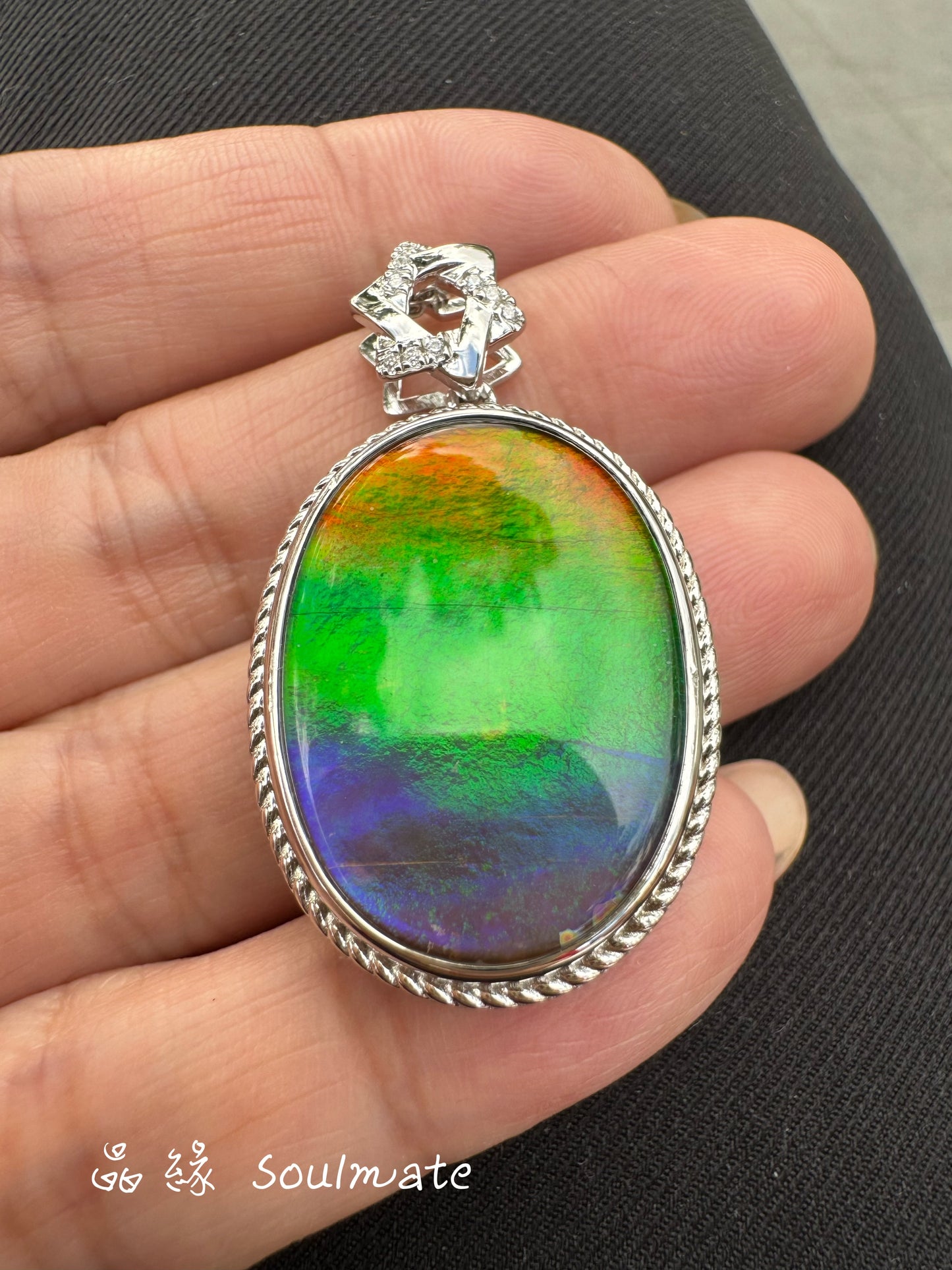 斑彩石吊墜 22x29mm (石18x25mm)