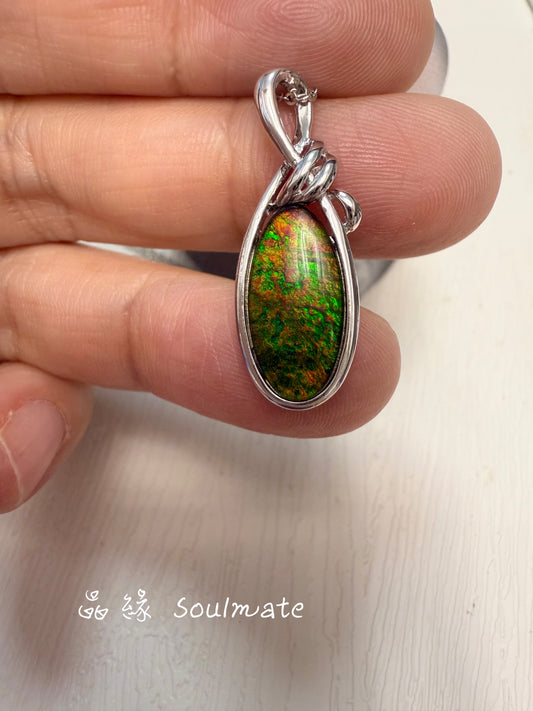 斑彩石吊墜 （石8x16mm)