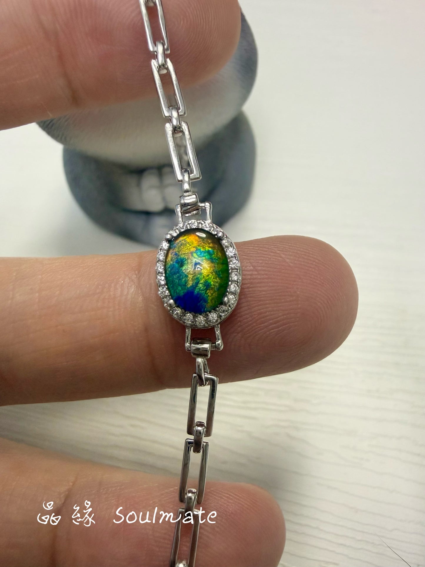 斑彩石手鏈 （石6x8mm)