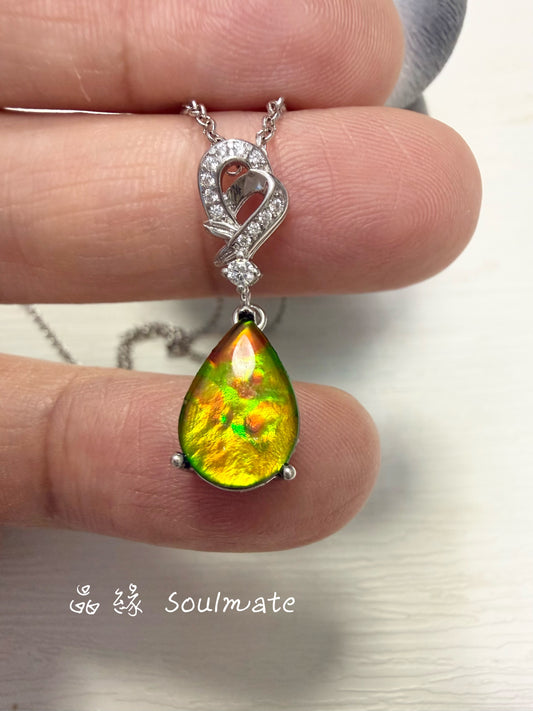 斑彩石吊墜 （石8x11mm)