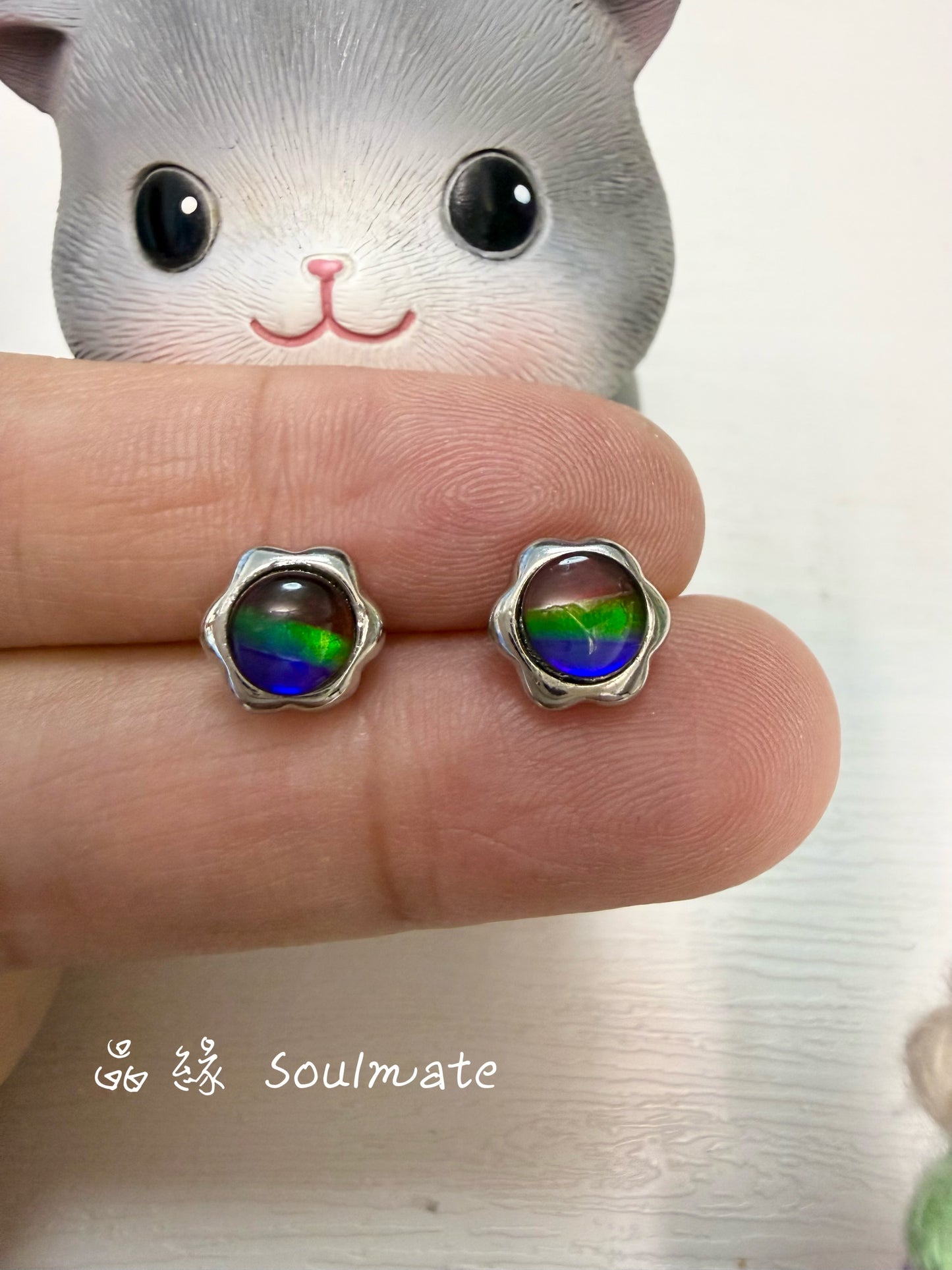 斑彩石耳釘 （石6mm)