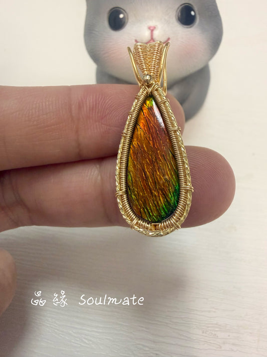 斑彩石吊墜 （石9x23mm)
