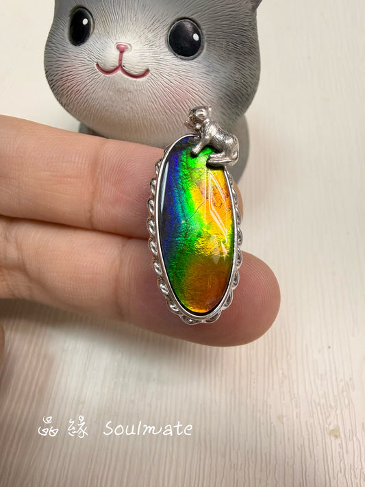 斑彩石盒子（石10x23mm)