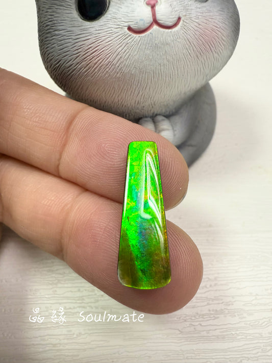斑彩石裸石 8x23mm