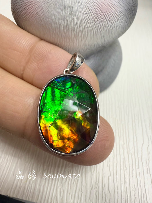 斑彩石吊墜 16x21mm